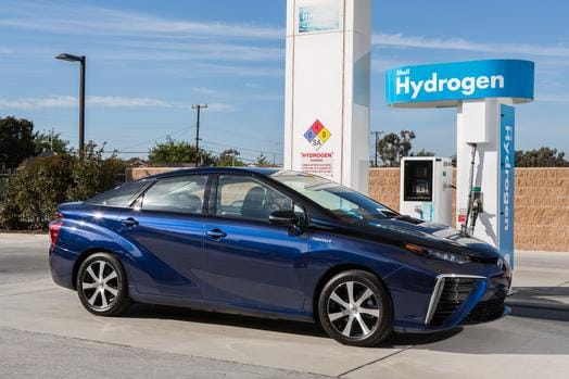 2016_Toyota_Fuel_Cell_Vehicle_014_63956_42747_low