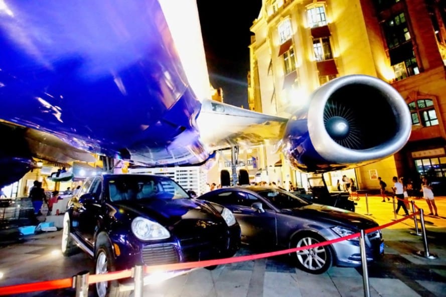airplane-restaurant02-889x592.jpg