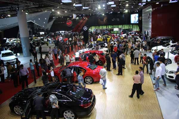 Mercedes Benz, BMW & Jaguar Aim Sales Growth in Indonesia