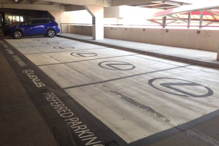 lexus-airport-parking