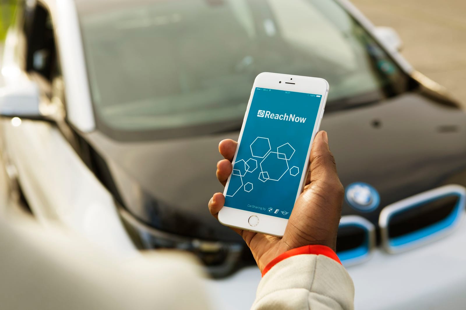 BMW ReachNow Members Can Now “Park and Fly”