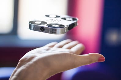 AirSelfie Launches Best Pocket-Sized Flying Camera for Smartphones