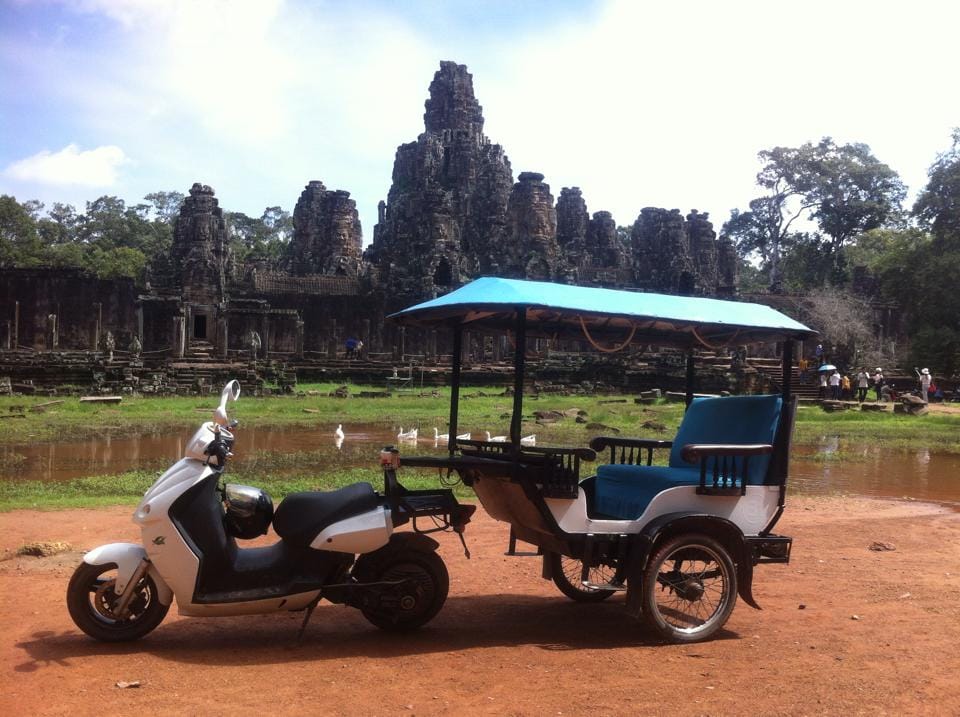 Malaysia Electric Scooter Eclimo as Reumork AngkorWat Siem Reap Cambodia.jpg