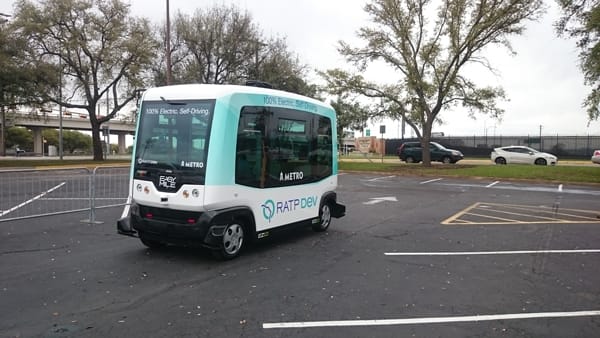 Transit Authority Explores EasyMile Driverless Shuttles to Improve Connectivity